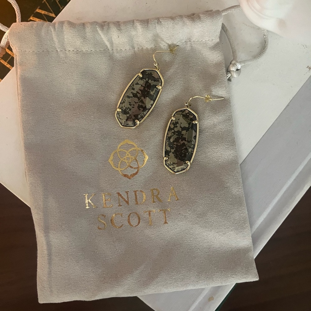 Kendra Scott Elle Earrings